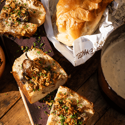 Hot dog, salsa al formaggio