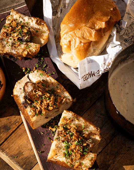 Hot dog, salsa al formaggio